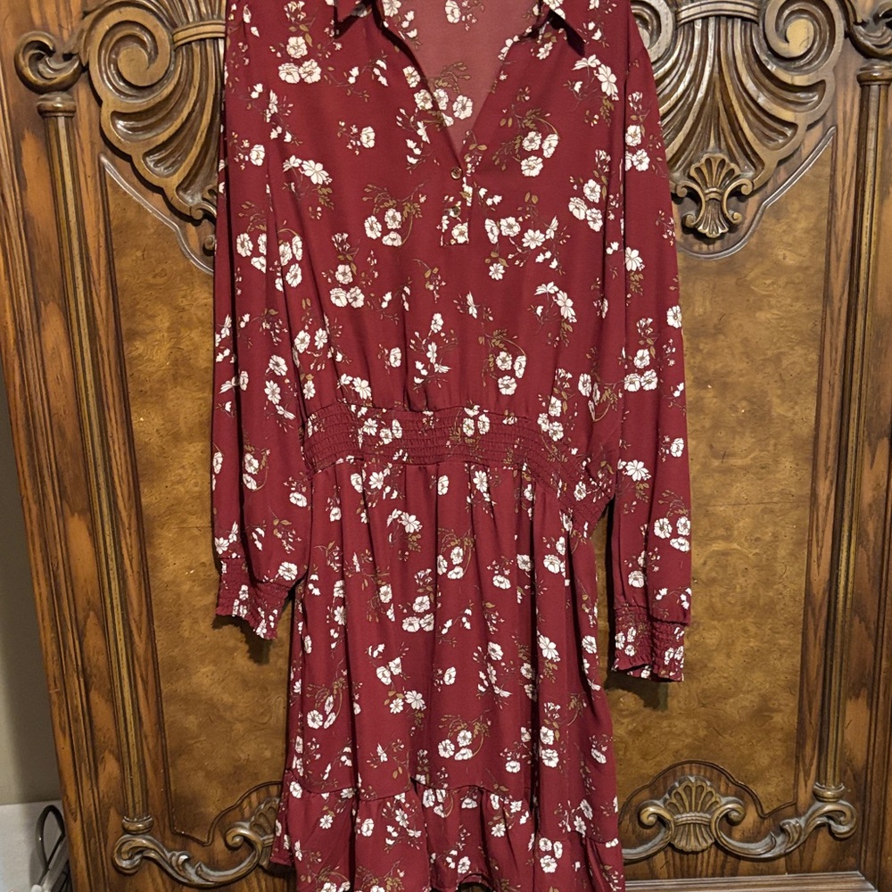 Elegant Burgundy Floral Long Sleeve Dress (R)
